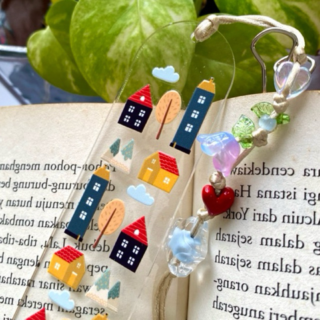 

Acrylic Bookmark - Pembatas Buku Akrilik desain lucu (uk. 3cmx15cm)