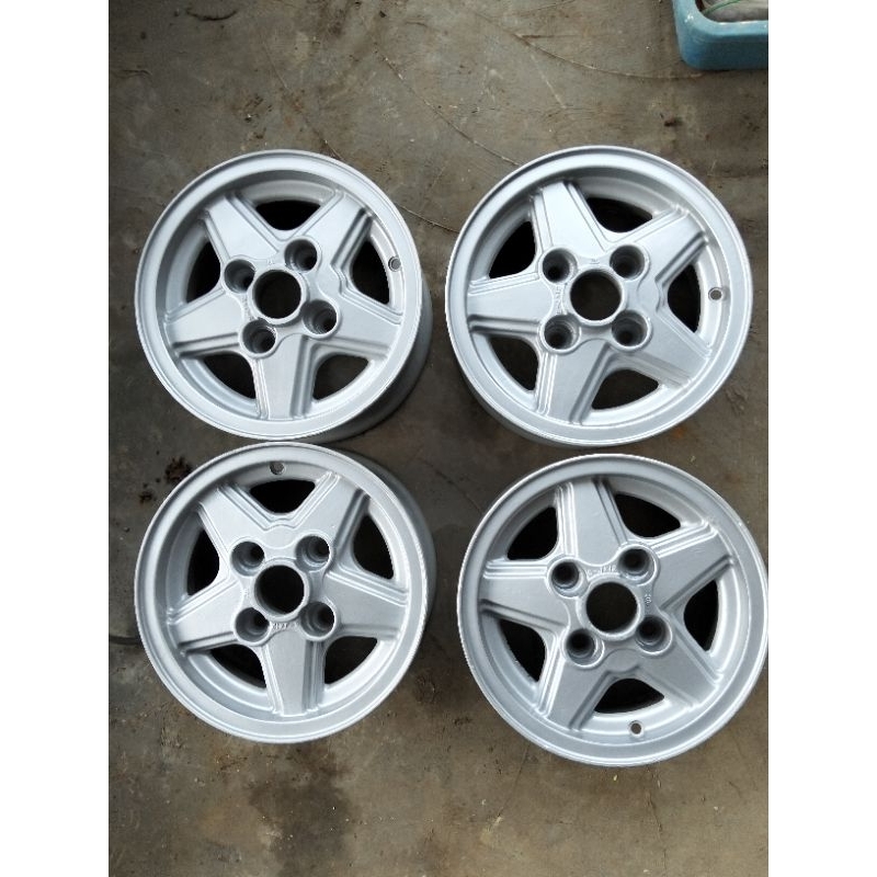 velg Carry R12