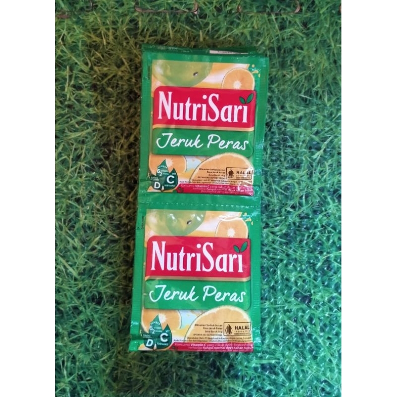 

NUTRISARI Jeruk Peras, 1 renceng isi 10 sachet