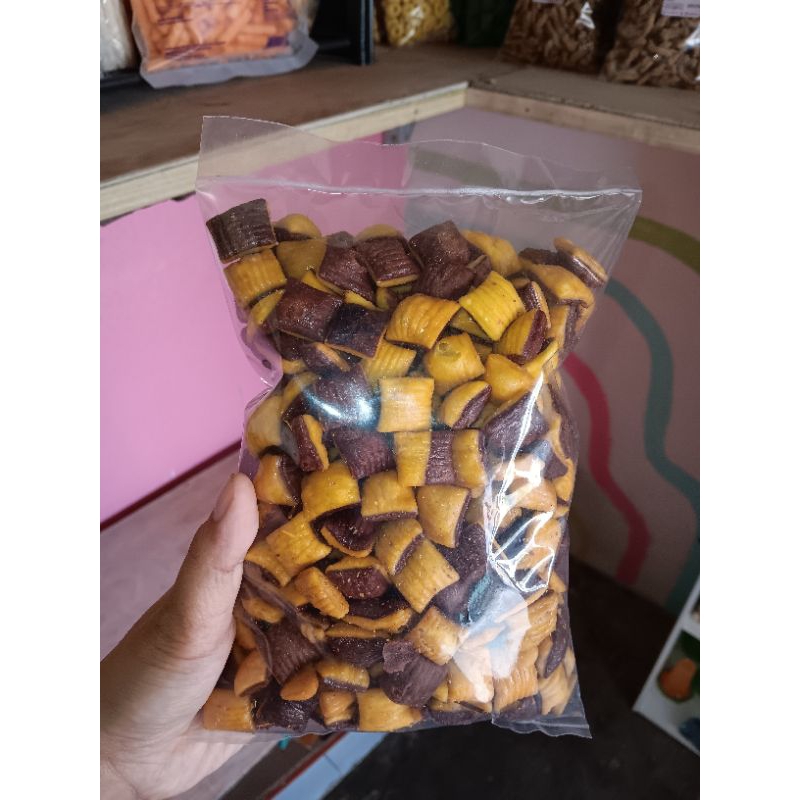 

SNACK MURAH" pang lang manis 2 warna 300gr -AJZKHSNACK