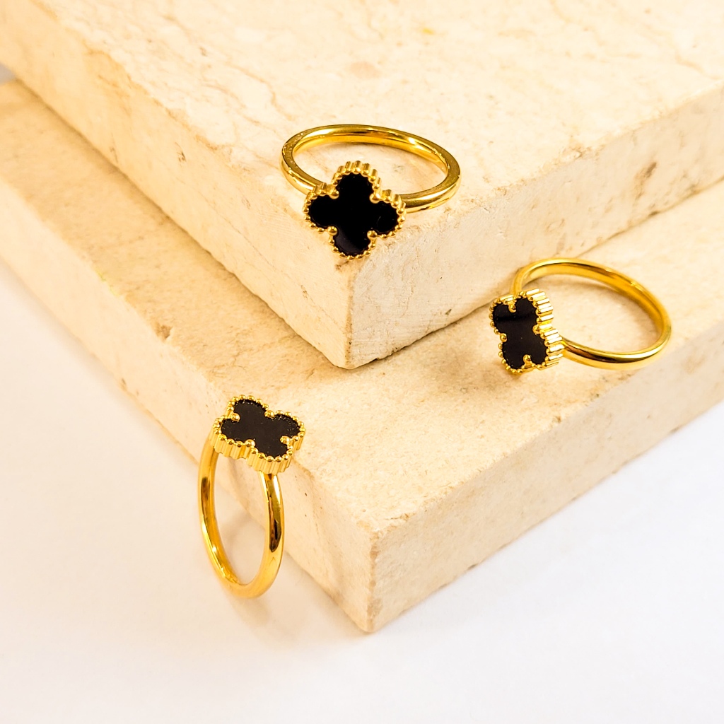 Luxera Jewelry Cincin Wanita Clover Lucky Charm Gold Modern Titanium Emas 18K Ring Clover