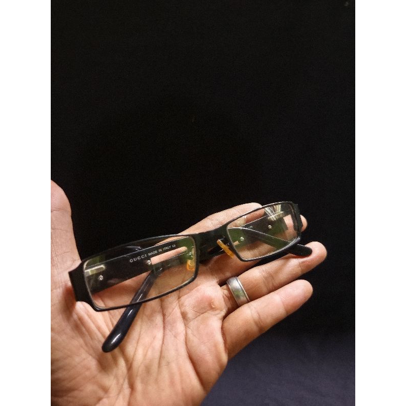 Kacamata Gucci Hitam