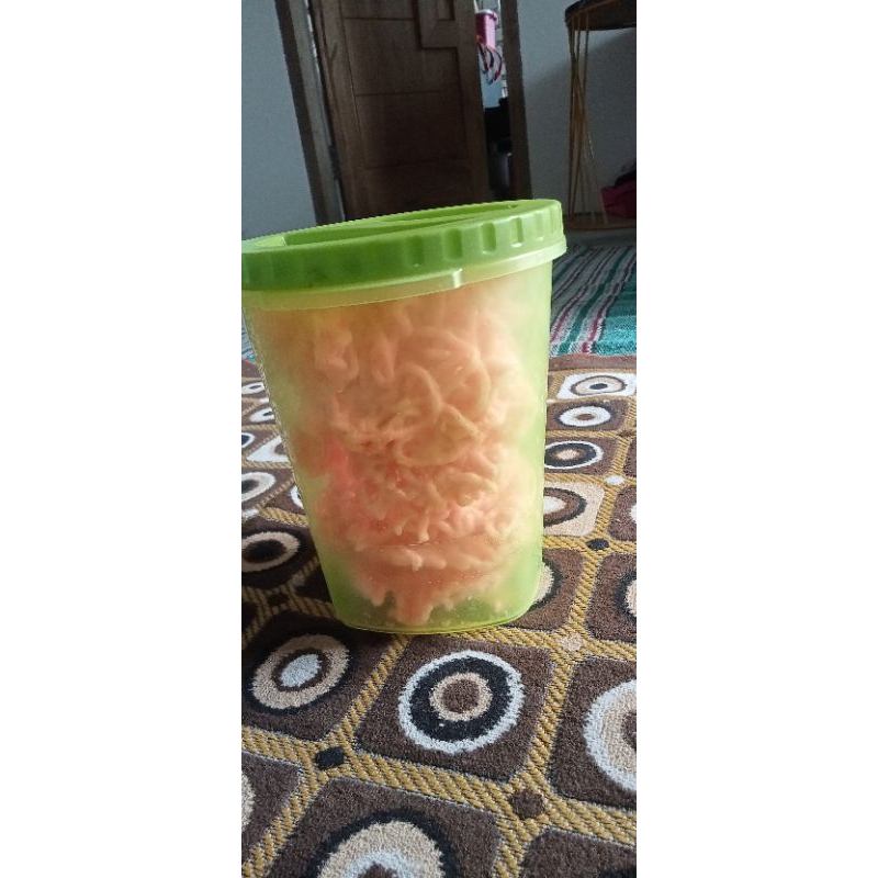 

8.kerupuk buatan sendiri berbagai macam variasi