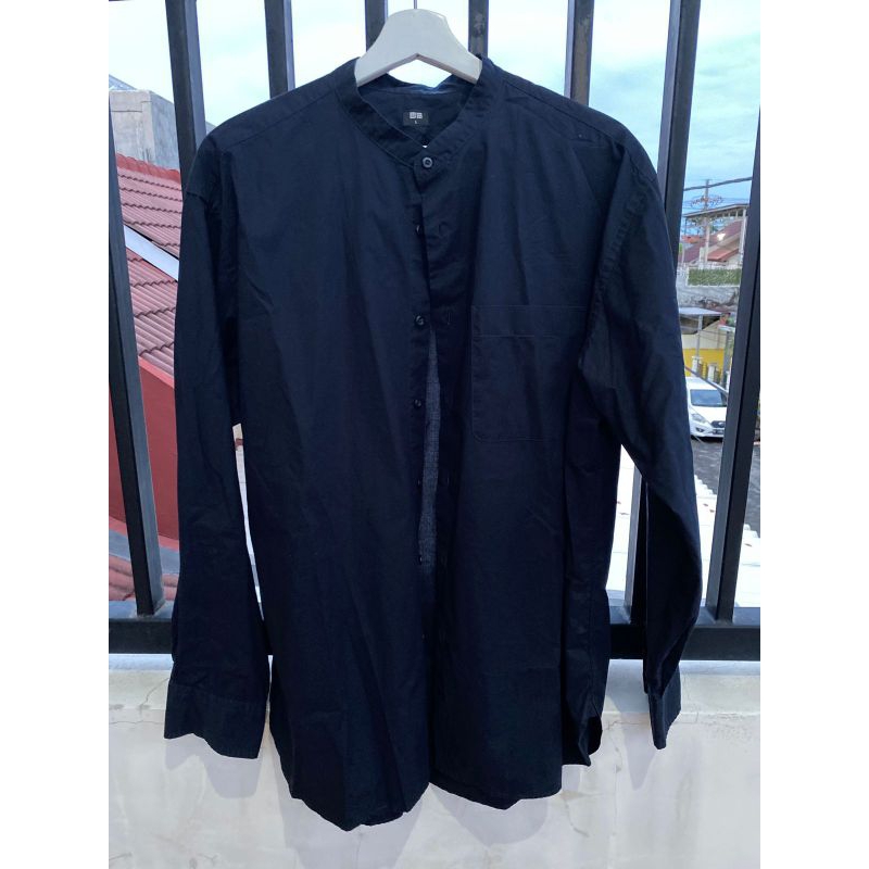 Kemeja Shanghai UNIQLO