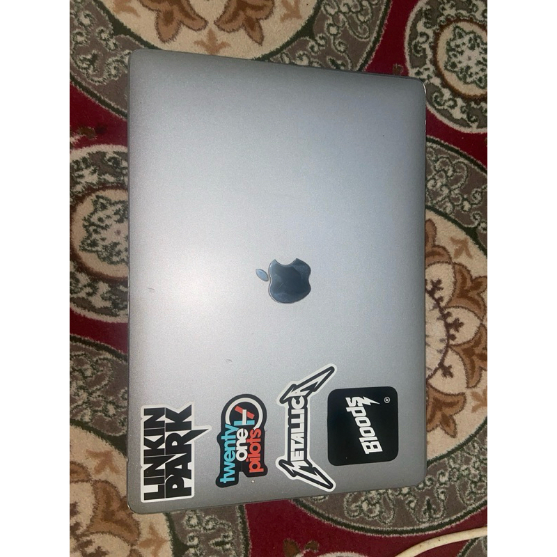 macbook pro m2