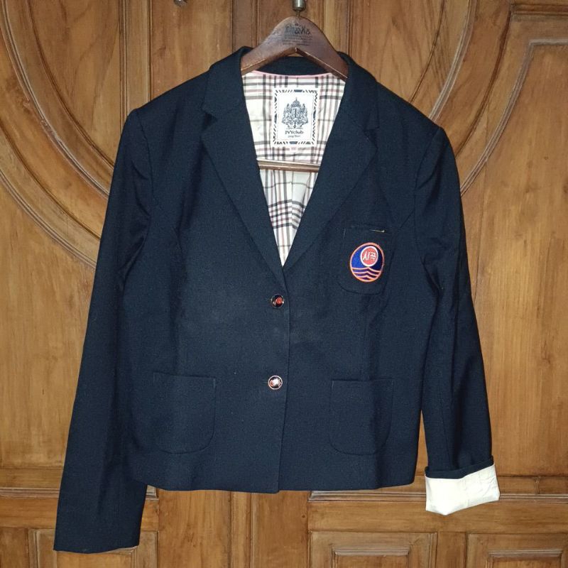 PRELOVED IVY CLUB Blazer Seragam Sekolah Crop Slimfit Wanita Blue Black LD 95