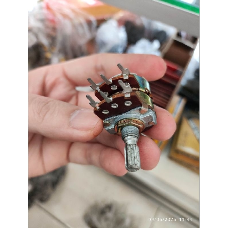 potensio 100k besar stereo