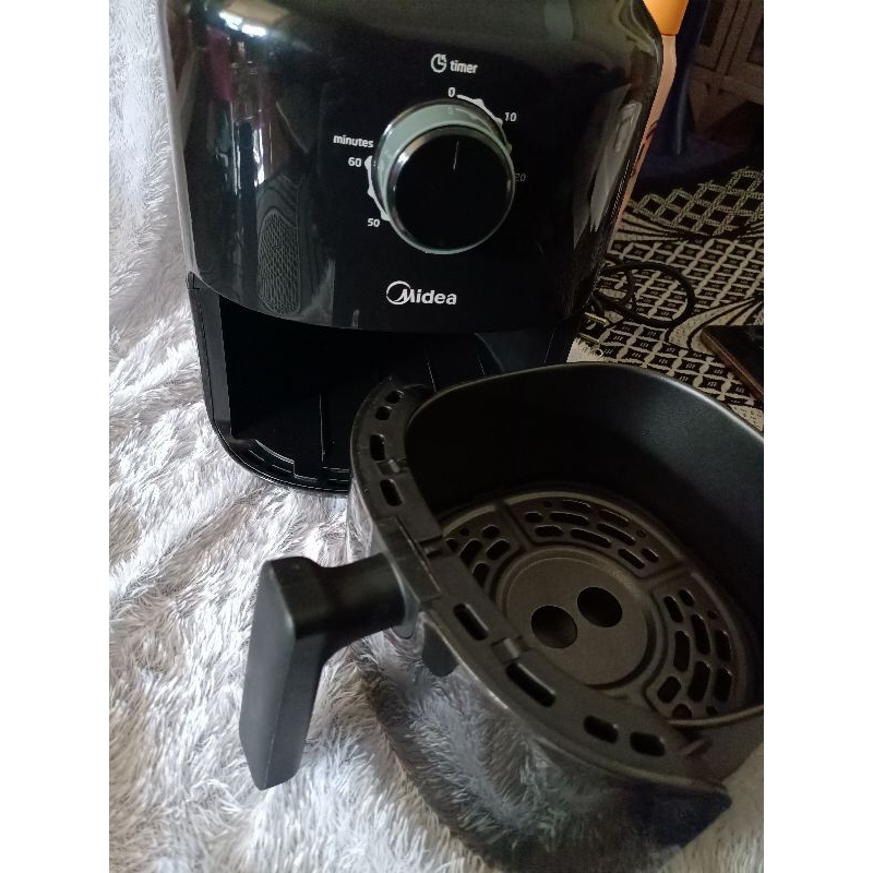 Air Fryer Midea Hitam Kapasitas 3Liter