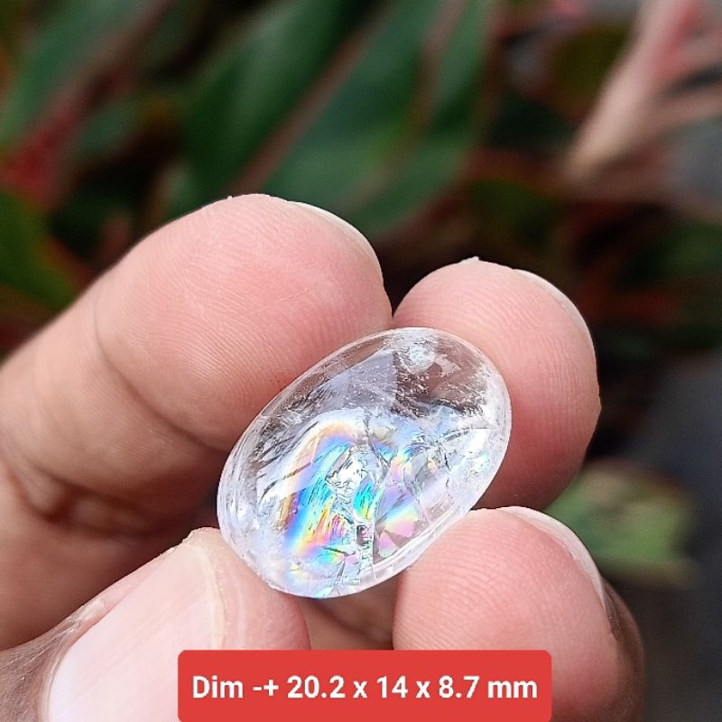 BATU KECUBUNG AIR PELANGI KALIMANTAN ( NATURAL QUARTZ )