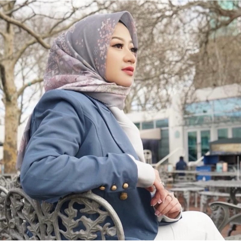 Pre❤️ Buttonscarves New York 1 - Grey & Navy