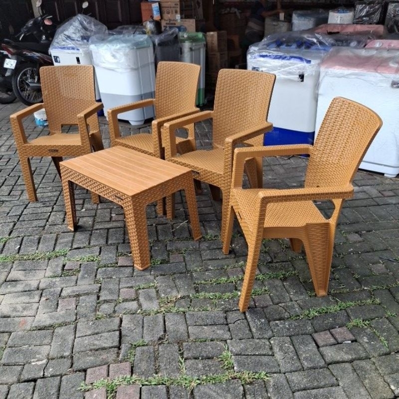 [KARGO] KURSI TAMU NAPOLLY 8R3. 4 KURSI dan 1 MEJA / KURSI TAMU / KURSI PLASTIK