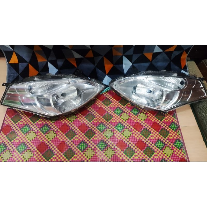 Head Lamp Suzuki Ertiga 2012-2017 original