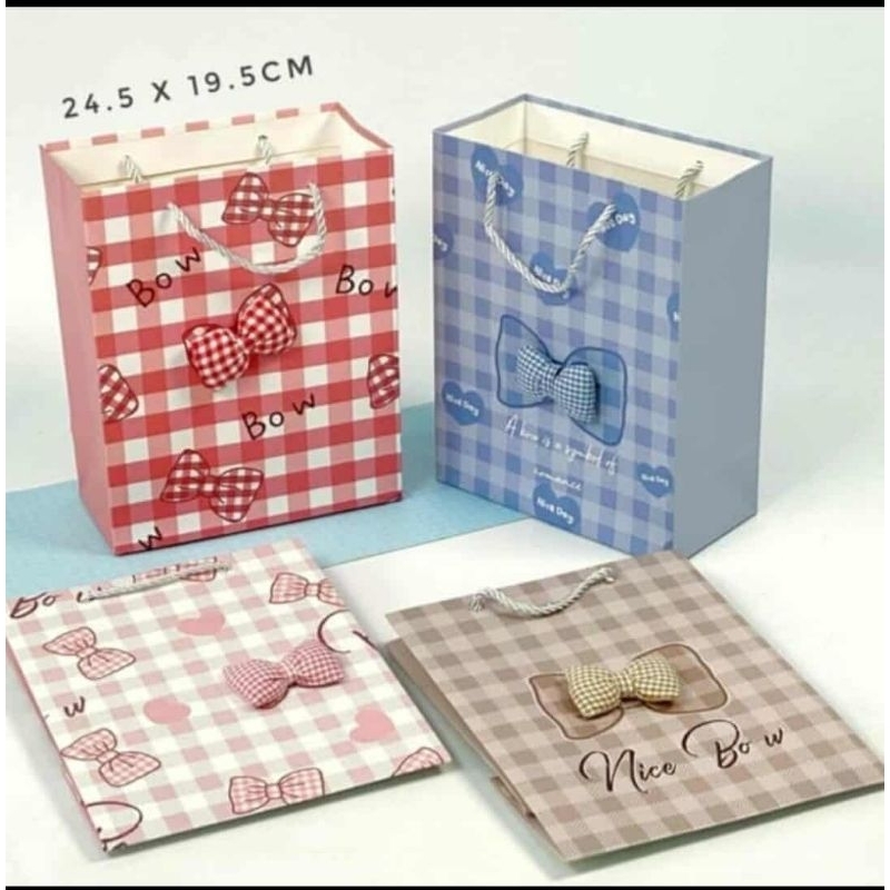 

Paper Bag/Hand Bag Lian Yun ukuran 24.5*19.5cm