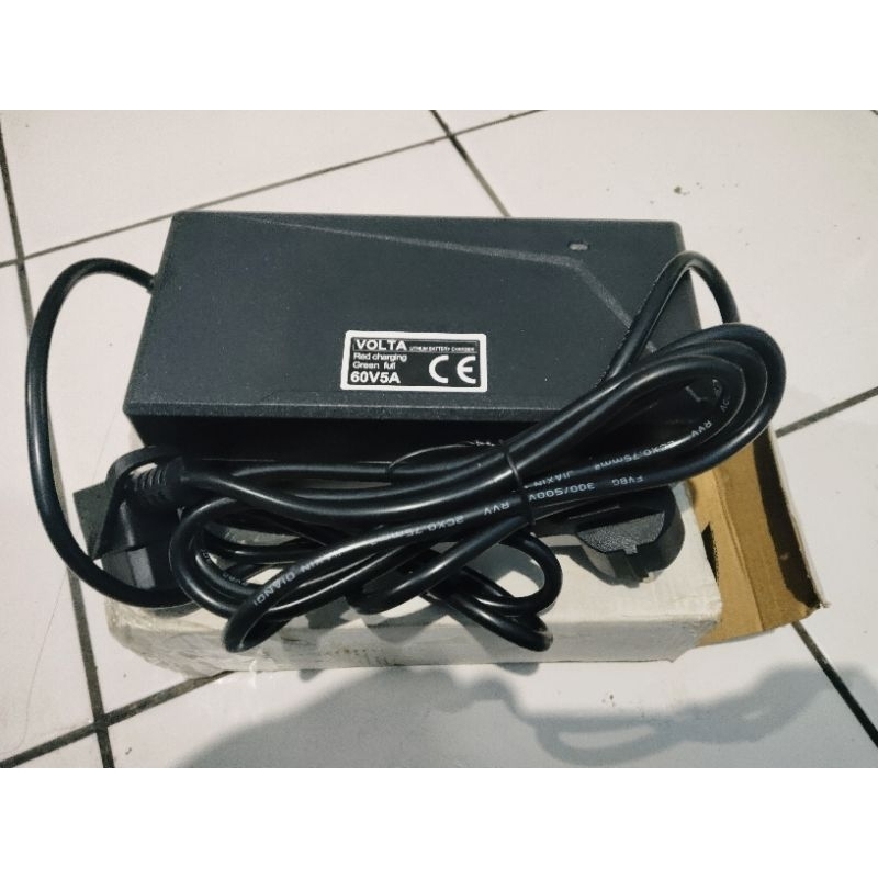 charger lithium motor listrik volta 60V 5A