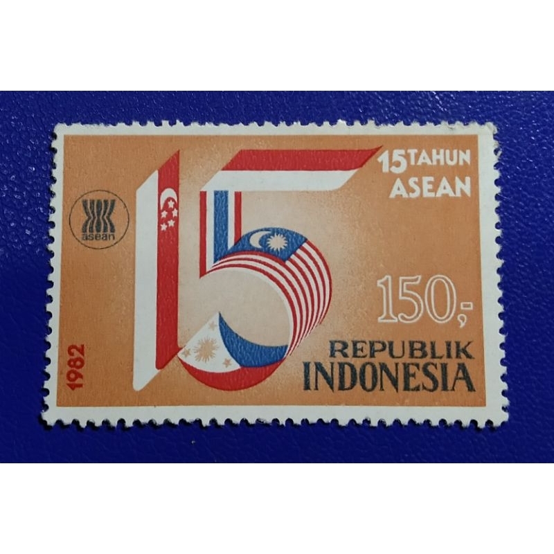 

Prangko Lawas Set Lengkap/Singel Set 15 Tahun Asean Thn 1982