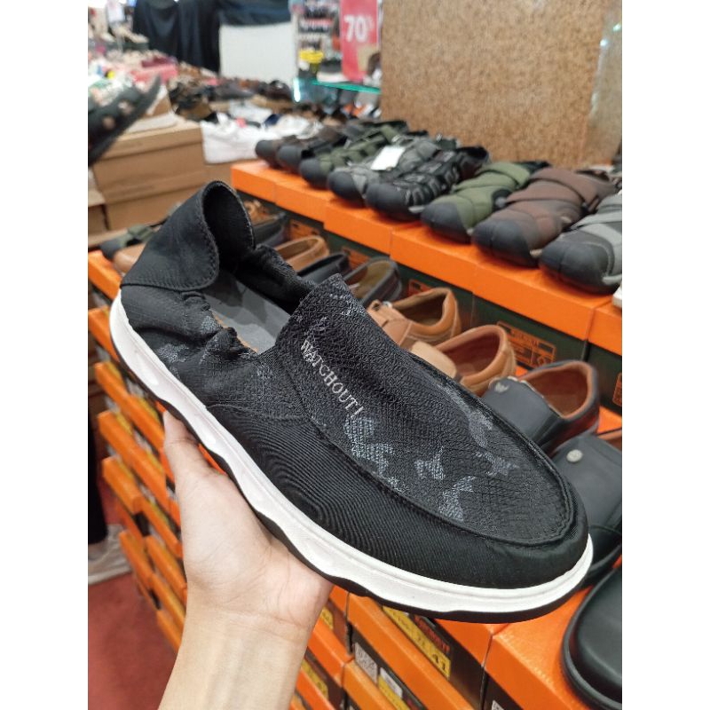 Sepatu Slip-On Pria WATCHOUT MEN SHOES Original MATAHARI