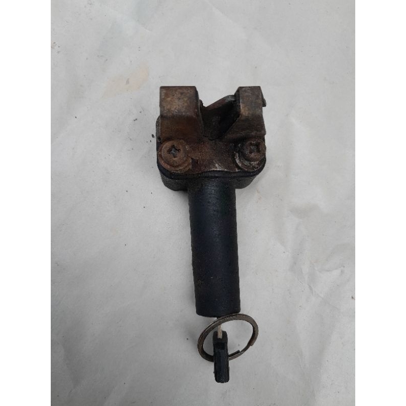 Kunci jok Yamaha FIZ R force 1 alfa original