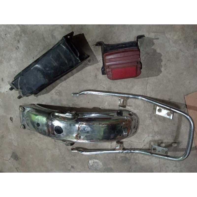 begel dan slebor original Gl 100 set seperti difoto