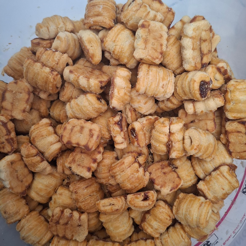 

ORENGE ROLL camilam gurih renyah manis camilan snack kiloan 250 gram