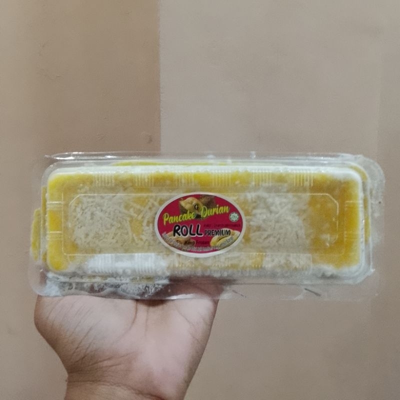 

Pancake Durian Medan Roll