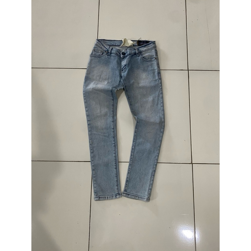 celana denim Oakley y2k avantgarde