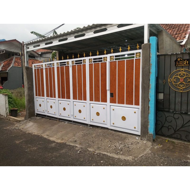 Pagar pintu gerbang bahan woodplank GRC motif kayu terbaru minimalis, harga permeter