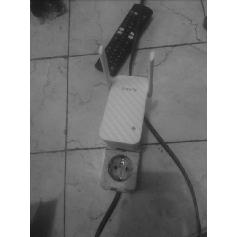 Extender Tenda bekas