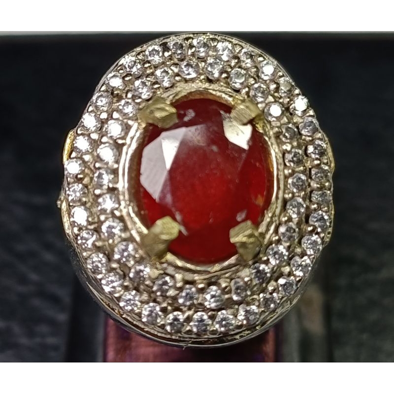 Natural hessonite garnet / (grossular garnet)