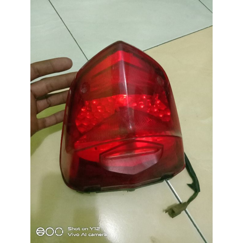 lampu belakang Tiger Revo original