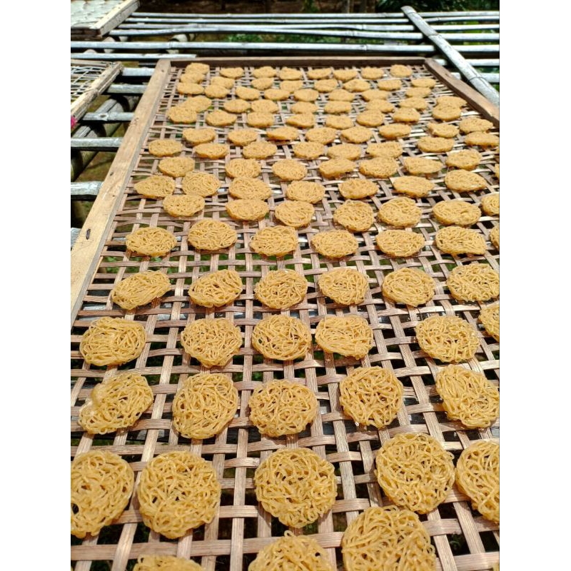 

Rengginang aci mentah renyah serta gurih dengan isi 50 pcs