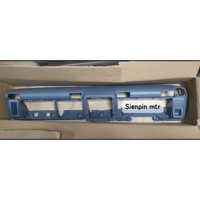 Dasbor atas Mitsubishi Colt diesel Canter Ps125 ķosongan