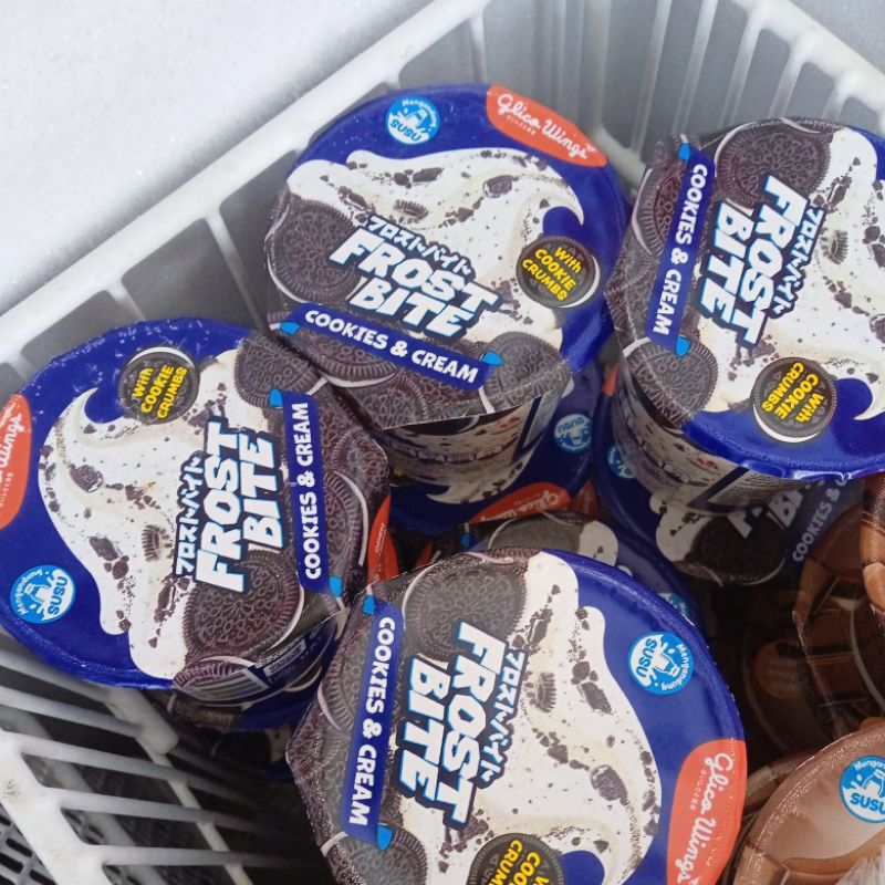 

ice cream frost bite cookies & cream