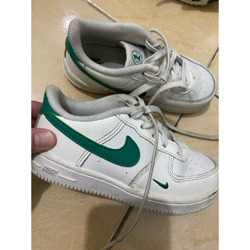 PRELOVED SEPATU ANAK NIKE
