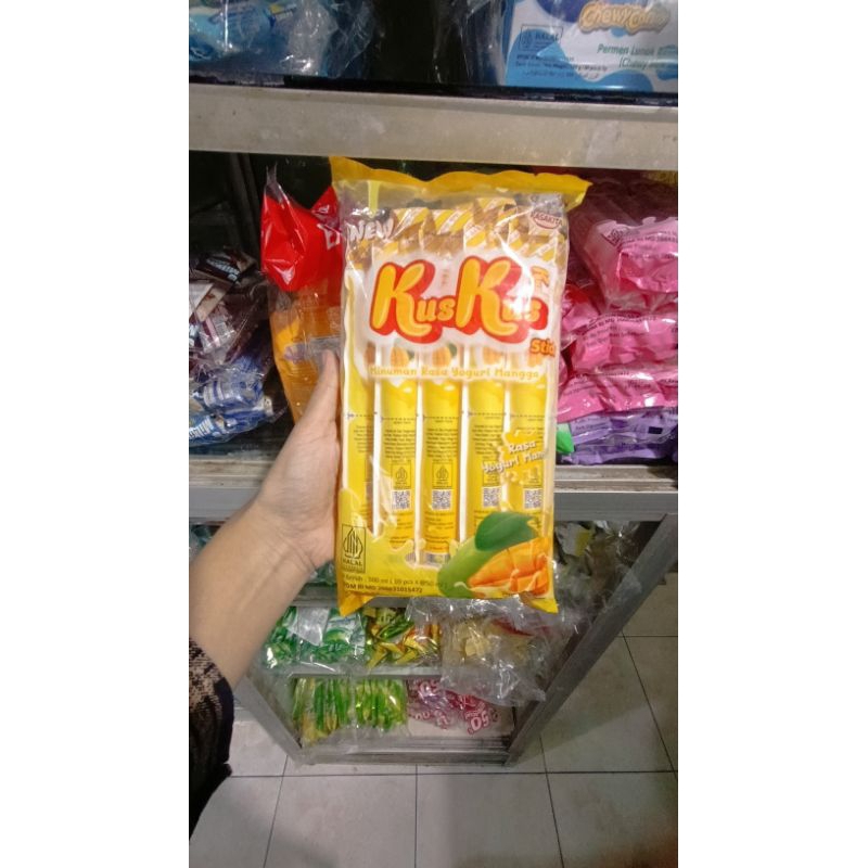 

Paket Warungan 16 jenis produk cemalcemil,,super hemat untung banyak