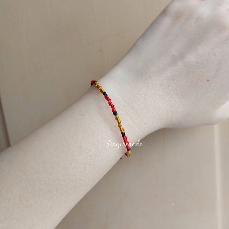 Fingermade Gelang Benang Nylon Simple Pria Wanita