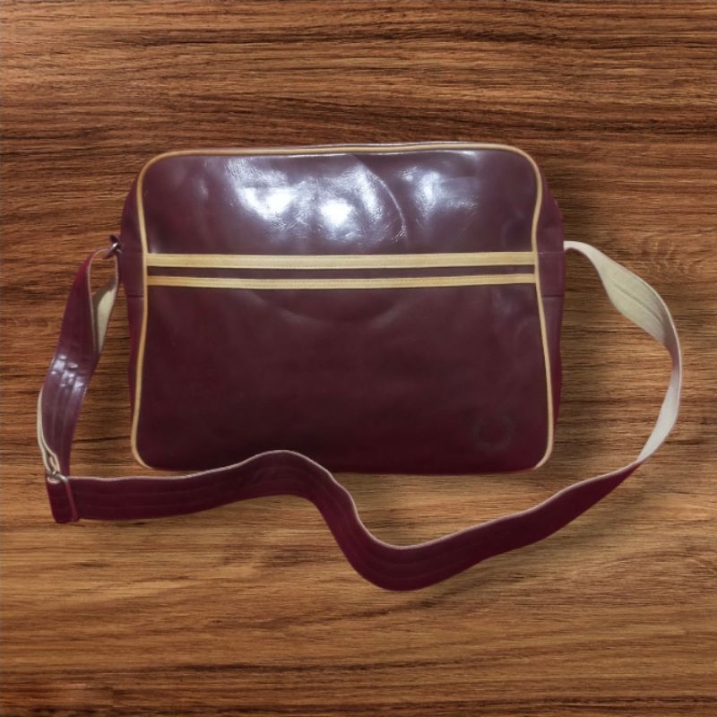 Fred Perry Classic Shoulder Bag in Brown