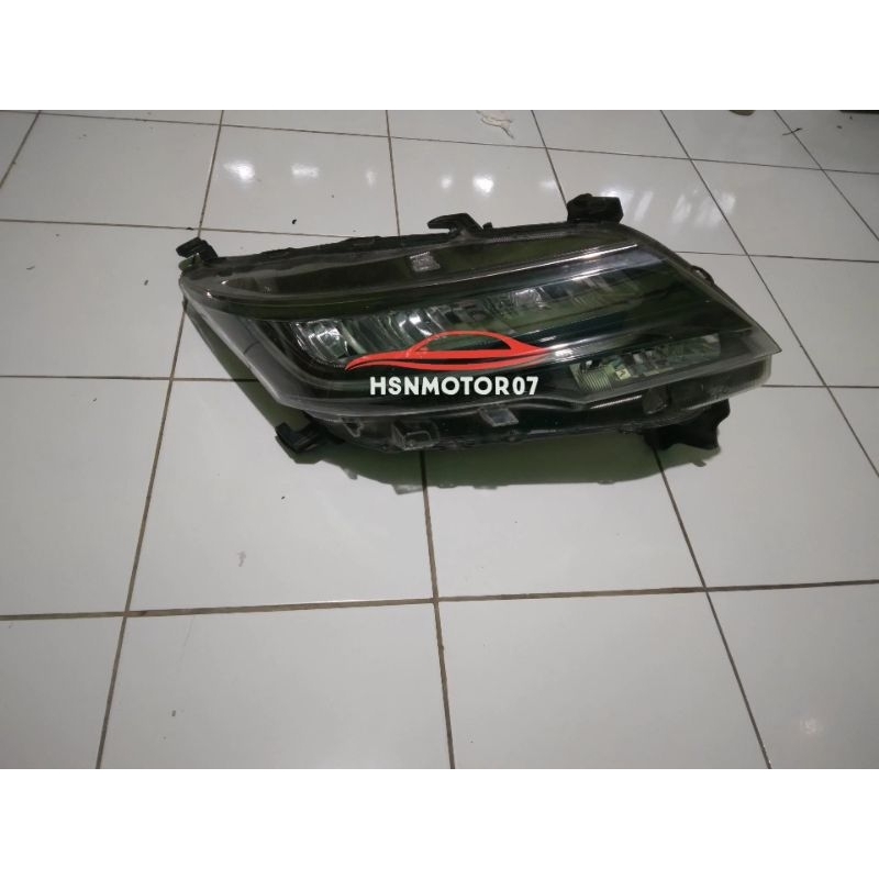 Lampu depan RUSH Terios original