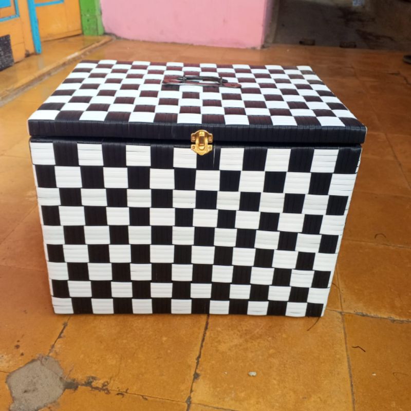 kisa merpati 1 pasang motif catur/kisa rotan/kisa murah/kandang merpati