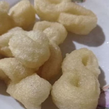

Golak Lanting Gembus Jumbo dari Singkong Gurih Empuk Makanan Khas Kebumen Isi 1 Biji