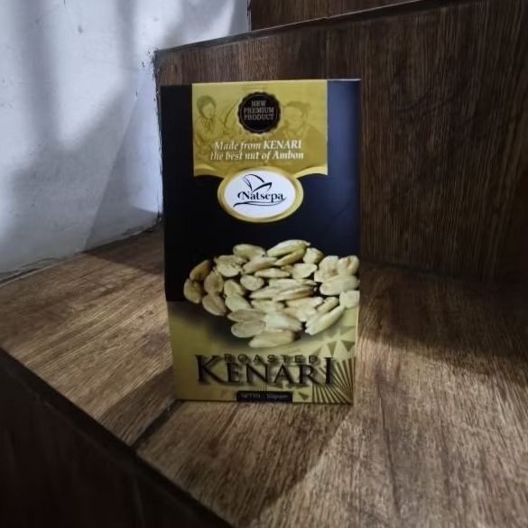 

Kacang Kenari Roasted asli Ambon