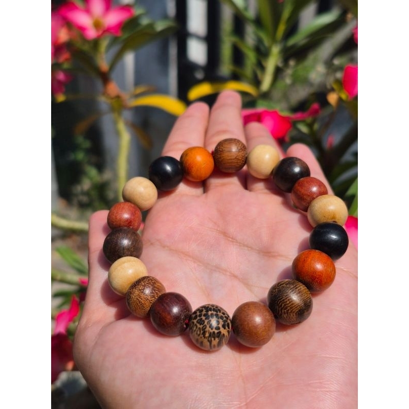 Gelang Kombinasi 11 Jenis Kayu Bertuah Asli / Gelang Kayu Kombinasi Size 12mm