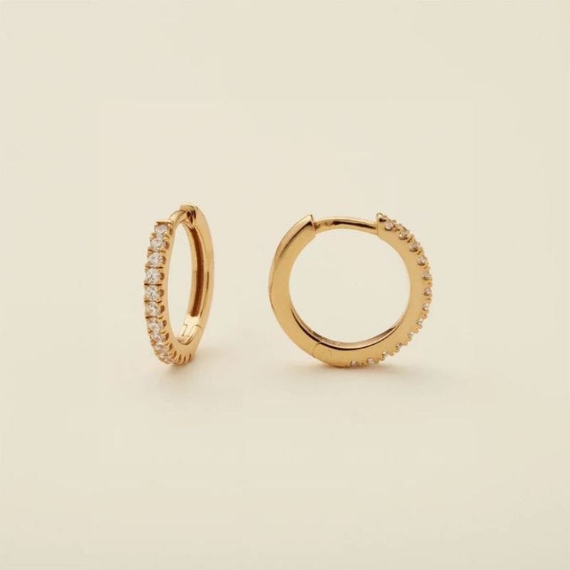 Anting emas anak model huggie