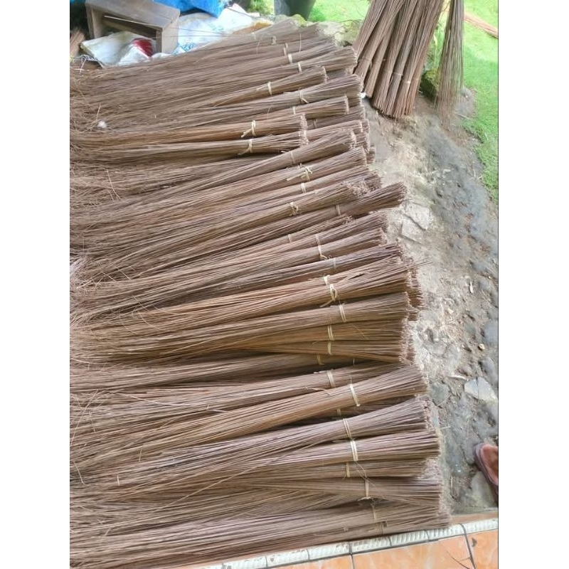 Sapu lidi tanpa gagang sapu lidi halaman sapu tradisional sapu lidi kelapa sapu taman
