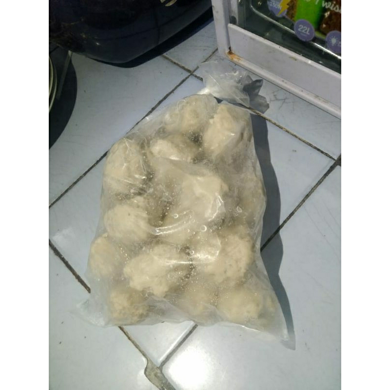 

bakso ikan pelabuhan ratu bakso sabara ukuran besar ada isi daging ikan nya isi 30