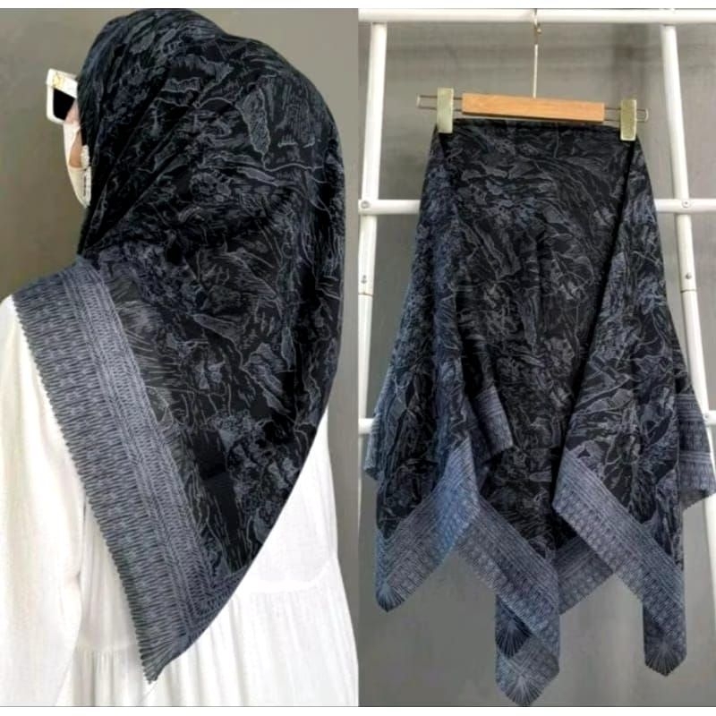 Hijab Segi Empat Motif Series Hitam