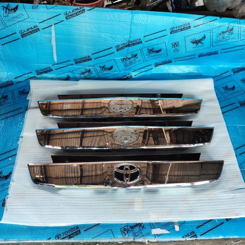 Trunklid Moulding Garnish Bagasi Toyota Vellfire 2016 2017 2018 Original