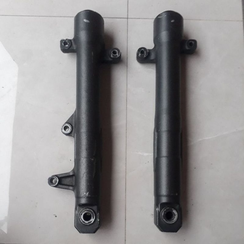 BOTTOM TABUNG SHOCK DEPAN CBR150R/NEW CB150R