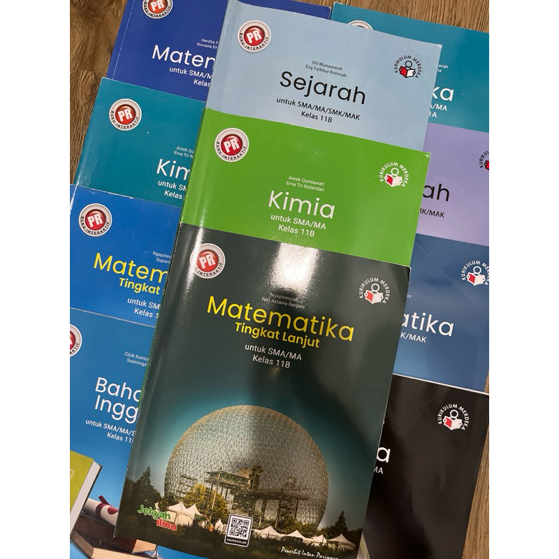 Buku Preloved Intan Pariwara untuk SMA/MA/SMK/MAK Kelas 11 Matematika, Sejarah, Fisika, Kimia, Bahas