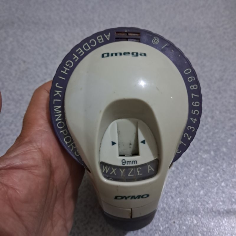 

Alat label timbul emboss 3D Dymo Omega Original Dymo