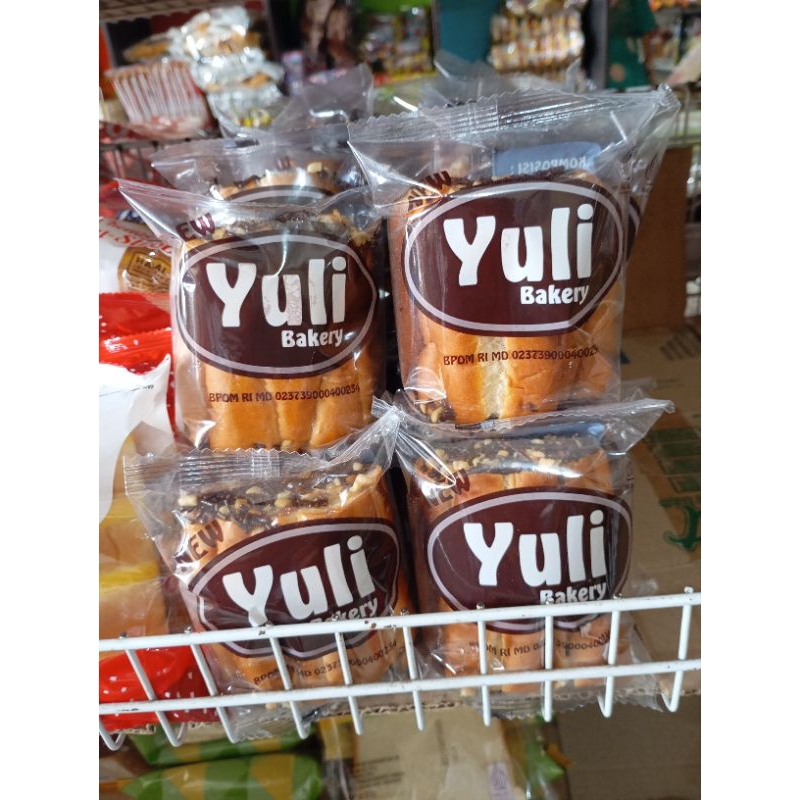 

roti isi fla lumer rasa coklat dan coklat kacang 15 pcs ECER 4000